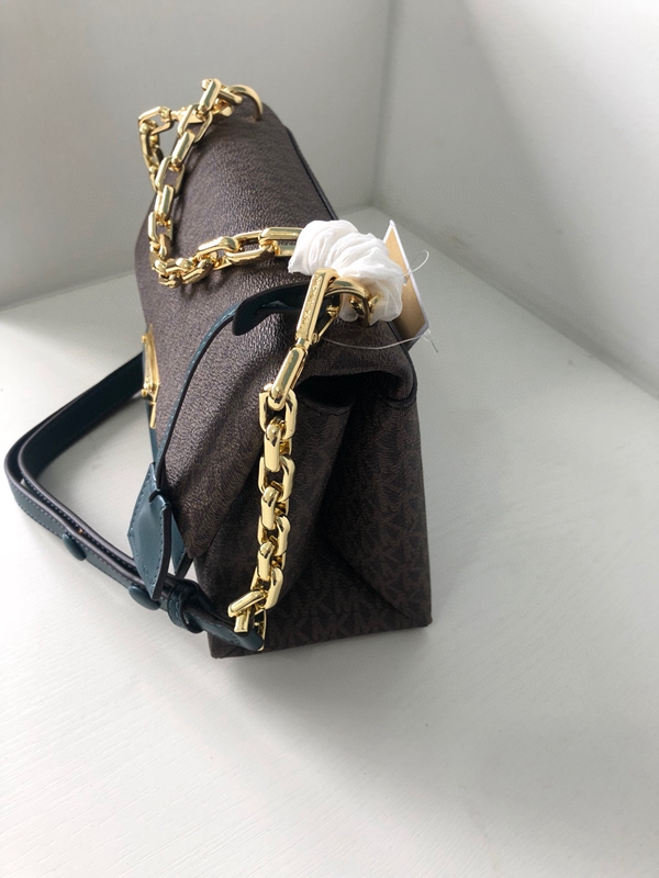 マイケルコースバッグ内部構造